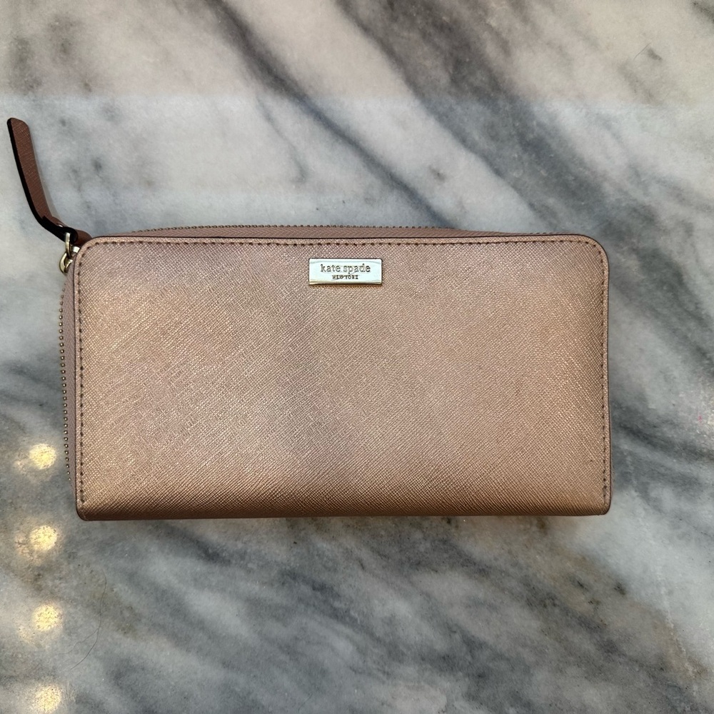 Kate Spade Rose Gold Wallet
